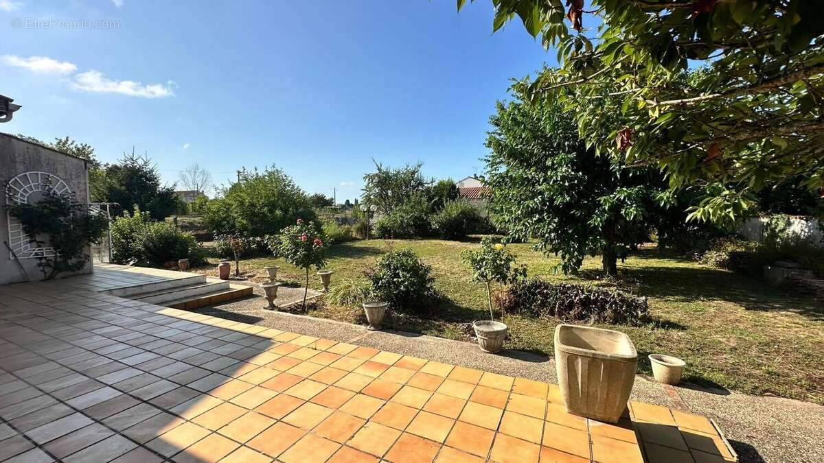 Photo 3 - Maison à SAINTES