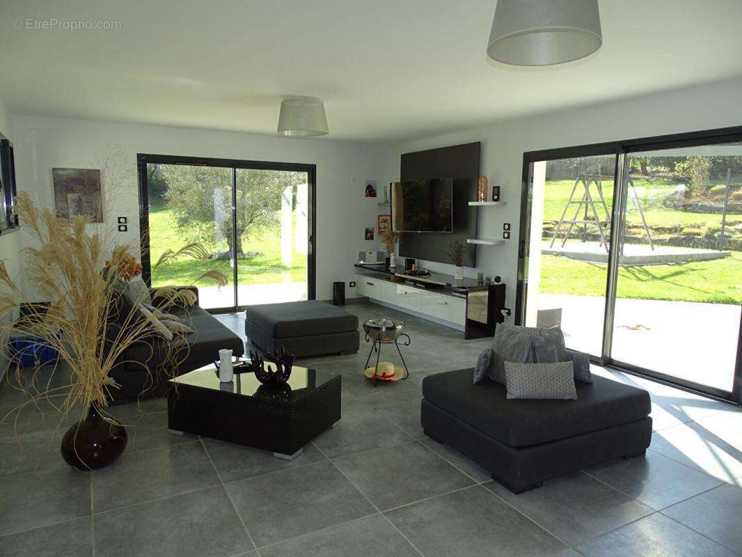 Villa Sainte Nathalene 5 pièce(s) 147.03 m2 - photo 16