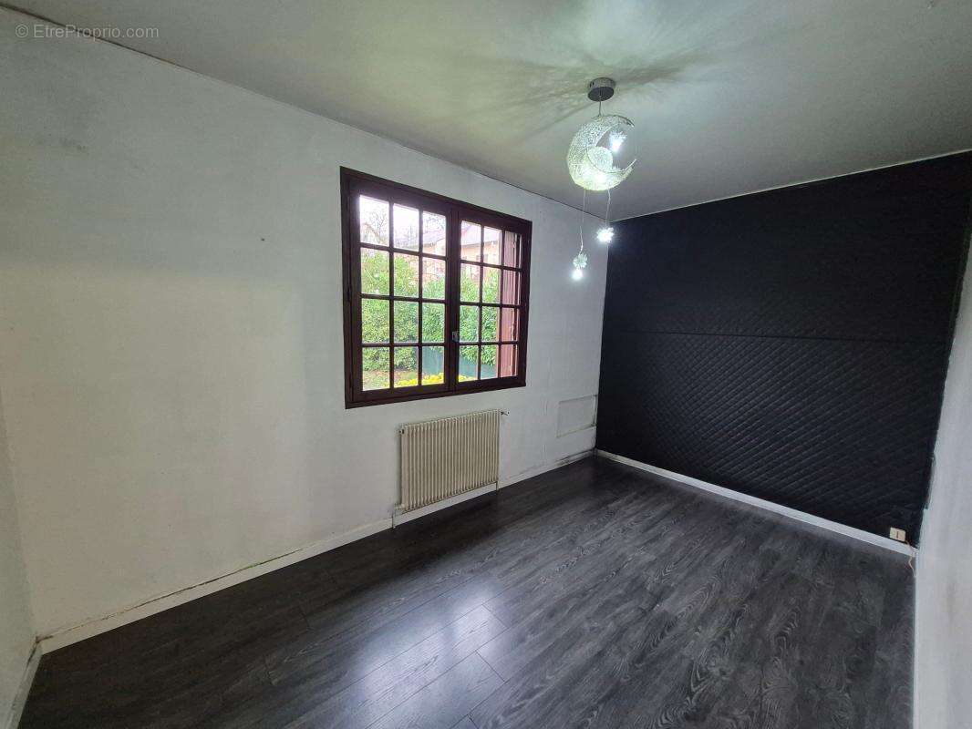 Maison à JUVISY-SUR-ORGE