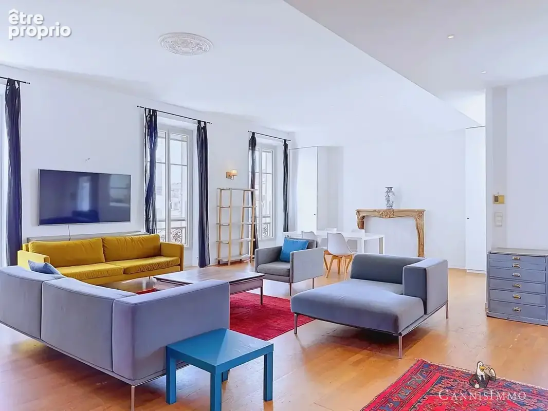 CANNES CENTRE RARE Appartement de caractère  220m2  au sol à 5 minutes de la Croisette - photo 3