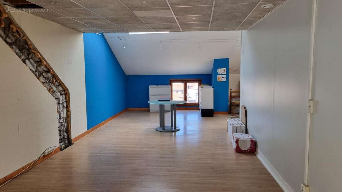 Appartement à DUNIERES