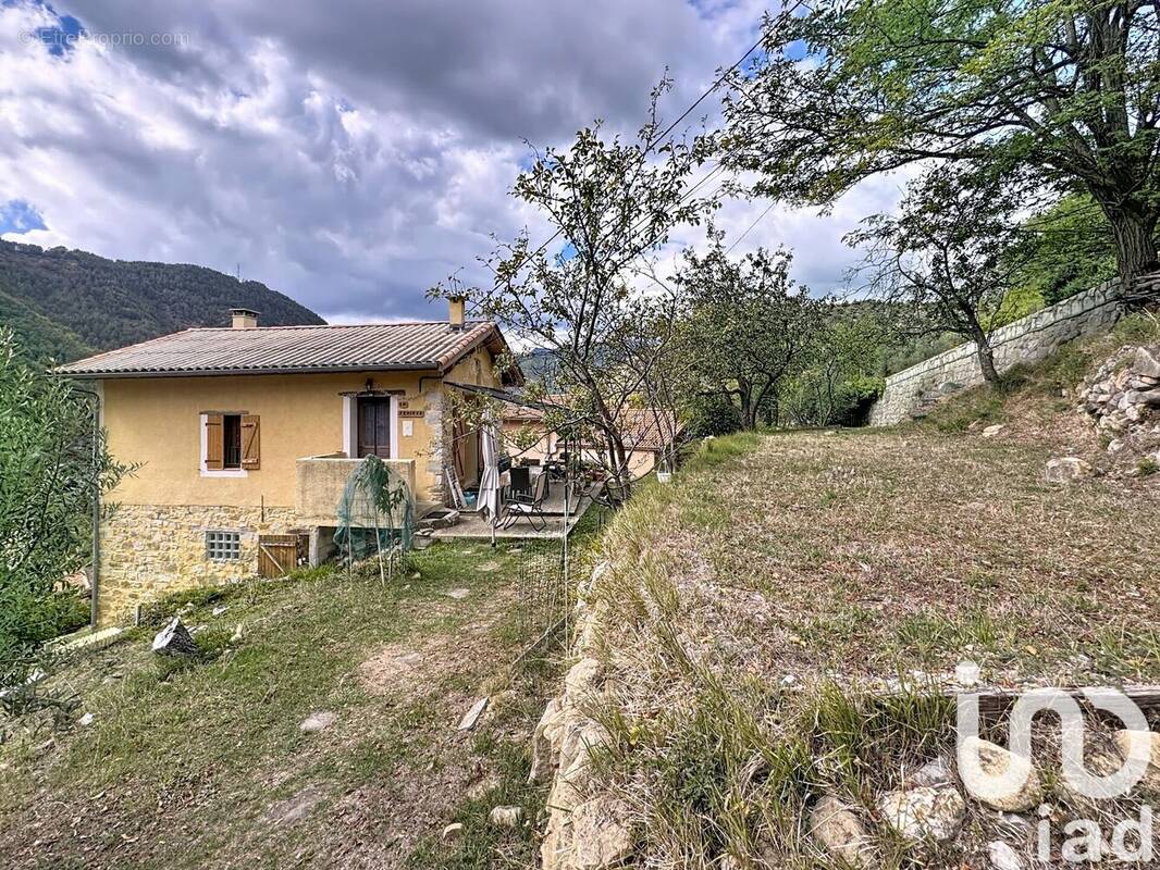 Photo 1 - Maison à LANTOSQUE