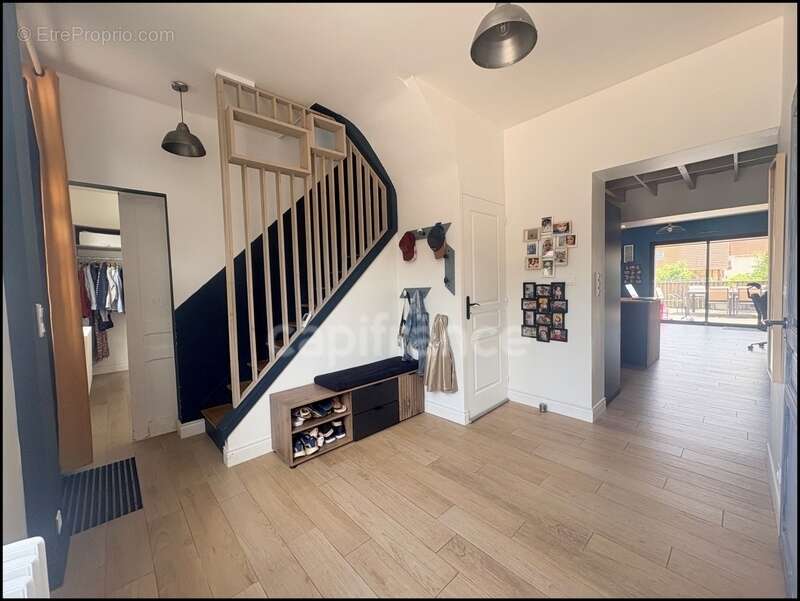 Maison à OISSEL