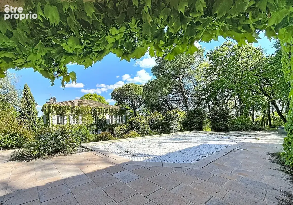Maison Bourgeoise 15 pièces avec dépendances et piscine - photo 2