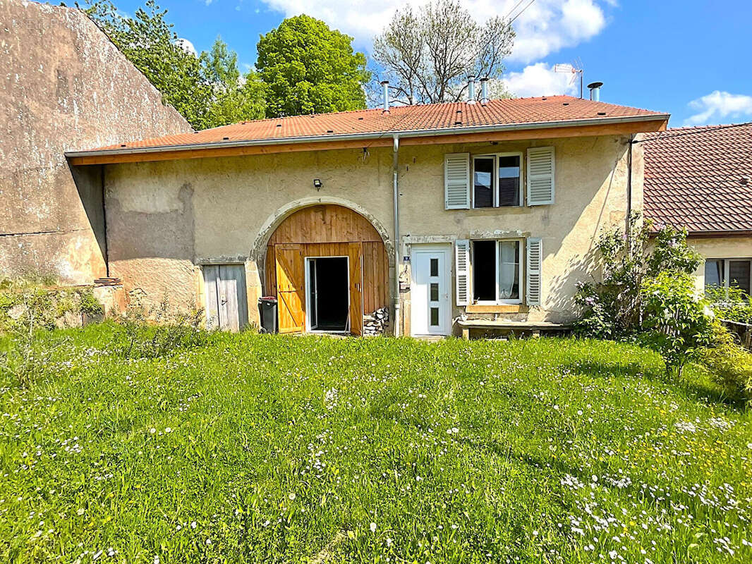 Maison à MARTINVELLE