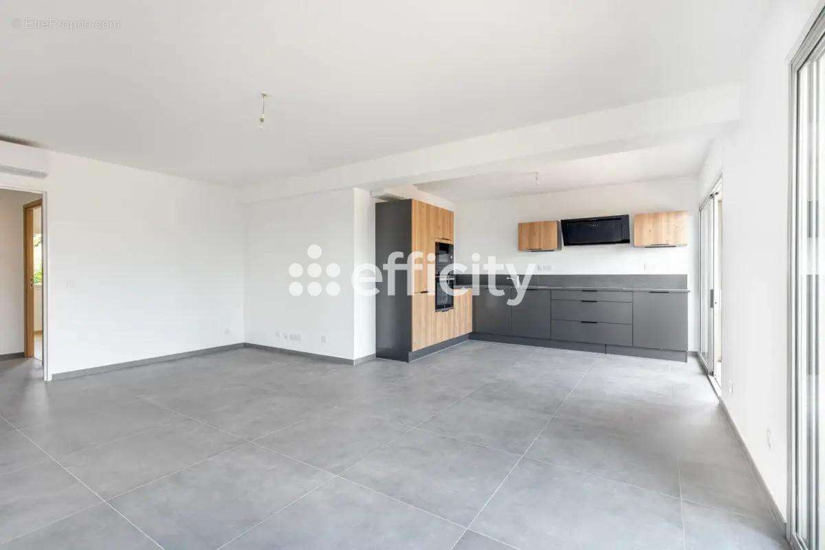 Appartement à SANARY-SUR-MER