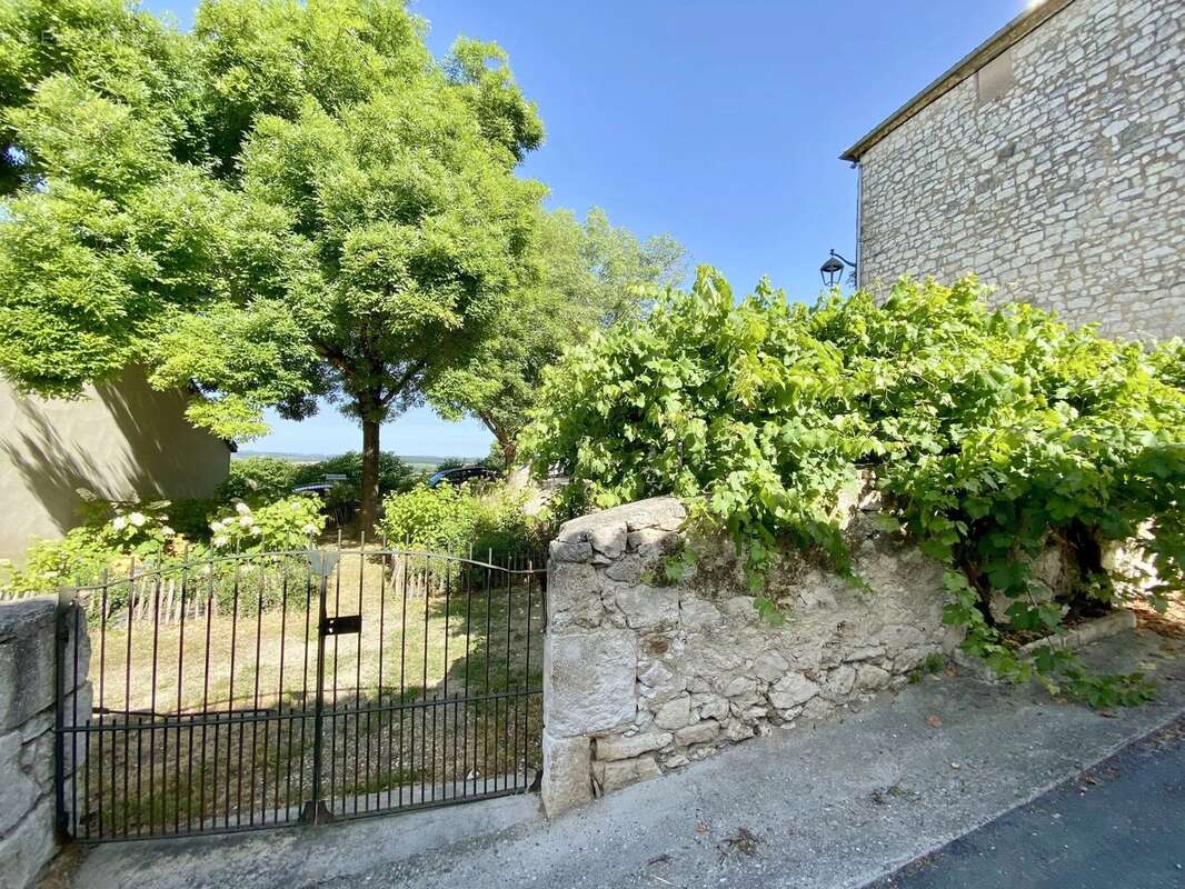 Appartement à MONFLANQUIN
