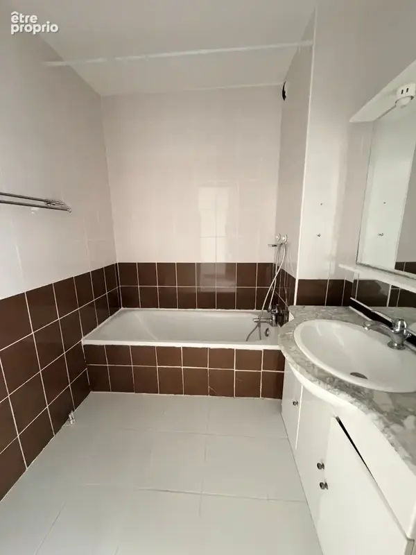Montpellier Sud, avenue de Maurin, T4 de 83,08 m2 avec balcon, cellier et parking extérieur - photo 14