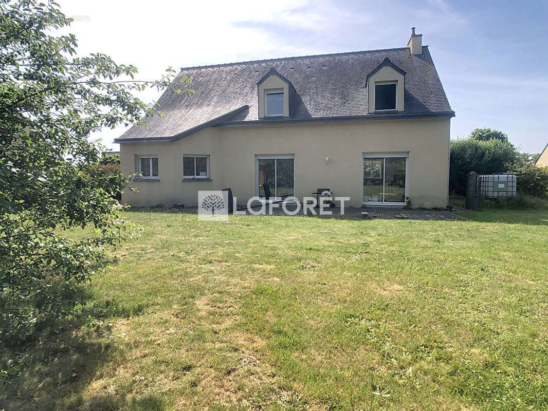 Maison à MAURE-DE-BRETAGNE