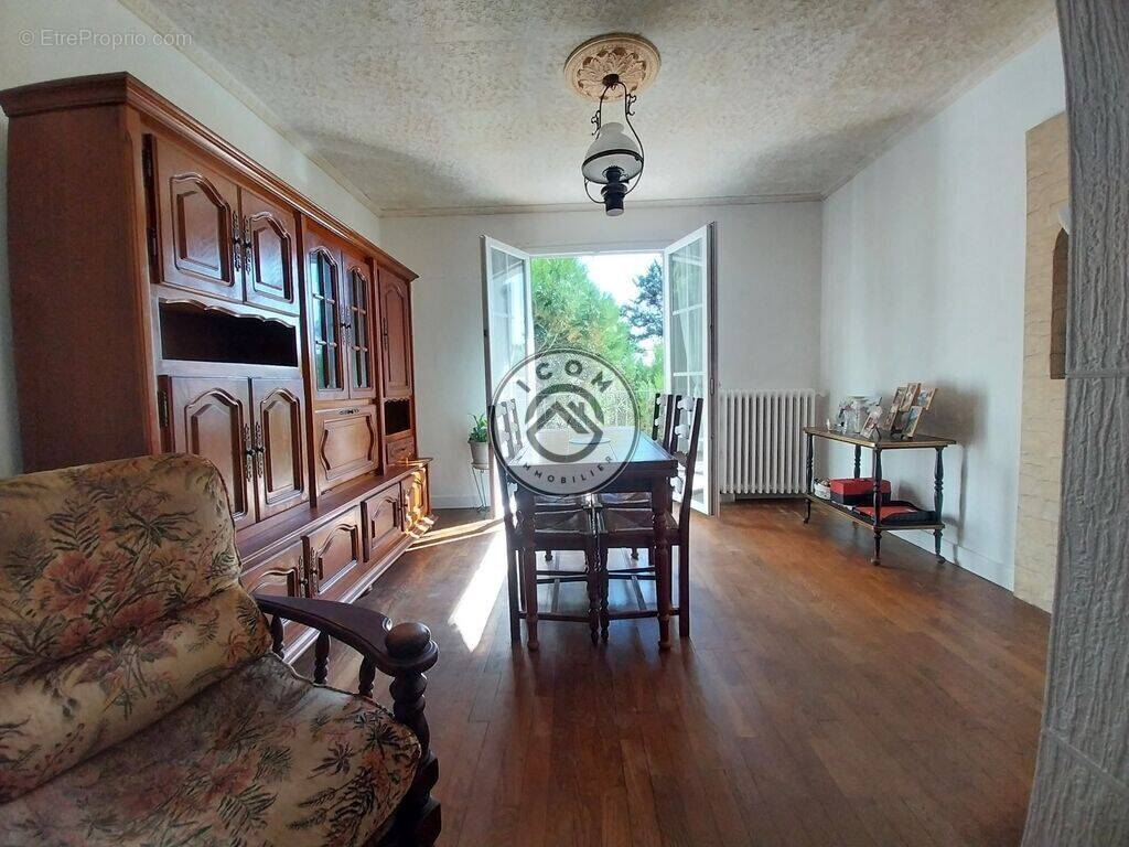 Maison à COULOUNIEIX-CHAMIERS