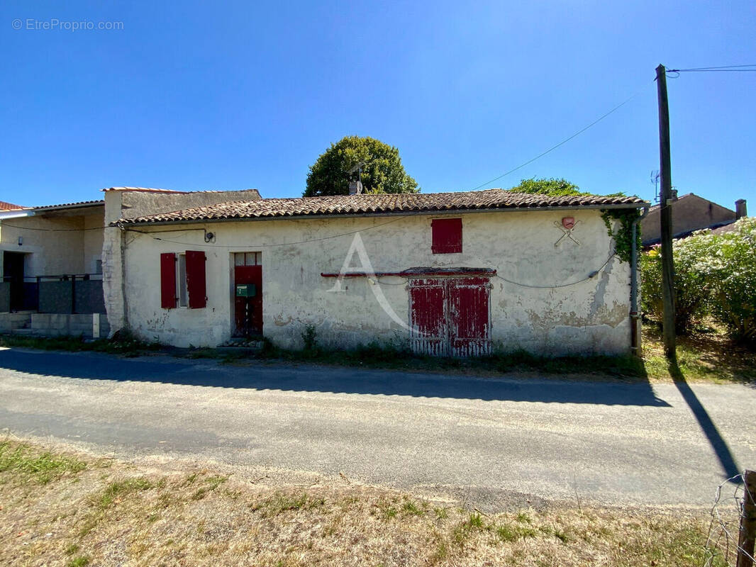 Maison à SAINT-CIERS-DU-TAILLON