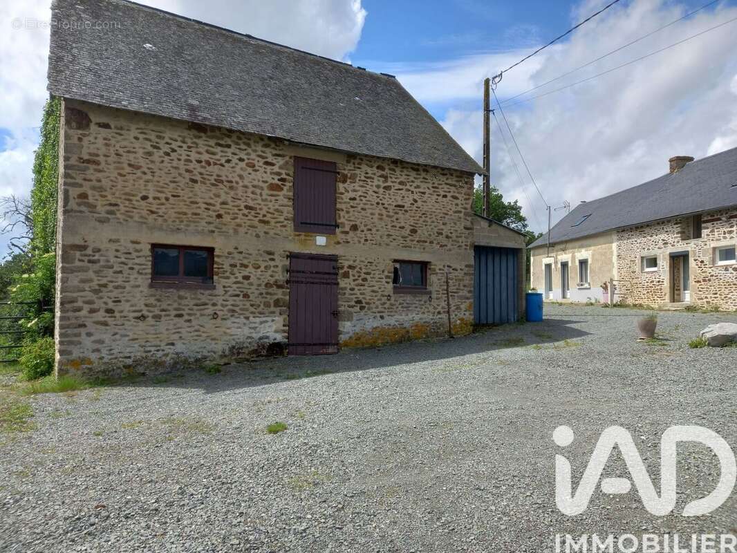 Photo 2 - Maison à COURCITE