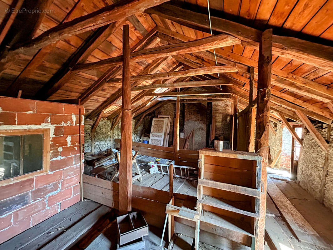 Appartement à BORT-LES-ORGUES