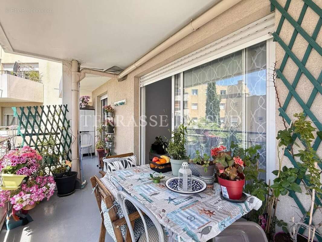 Appartement à MARSEILLE-6E