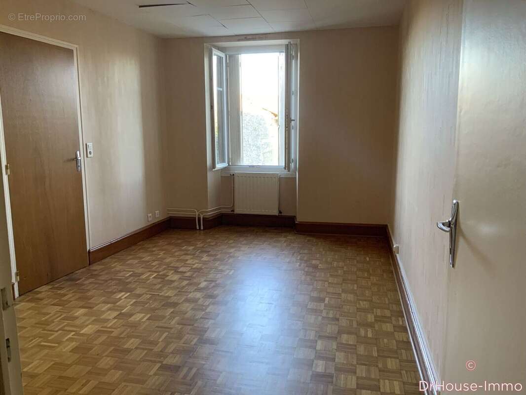 Maison à SAINT-CLAUD