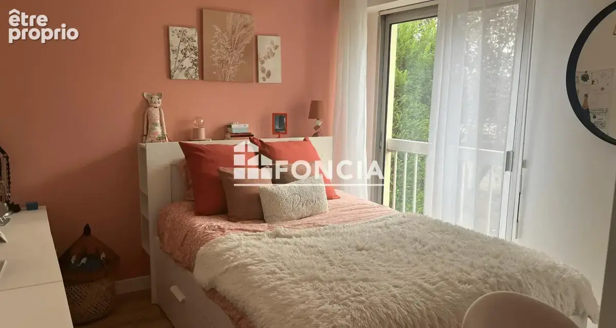 APPARTEMENT 64 m2-lumineux-balcon-cave & parking- quartier bizy - photo 4