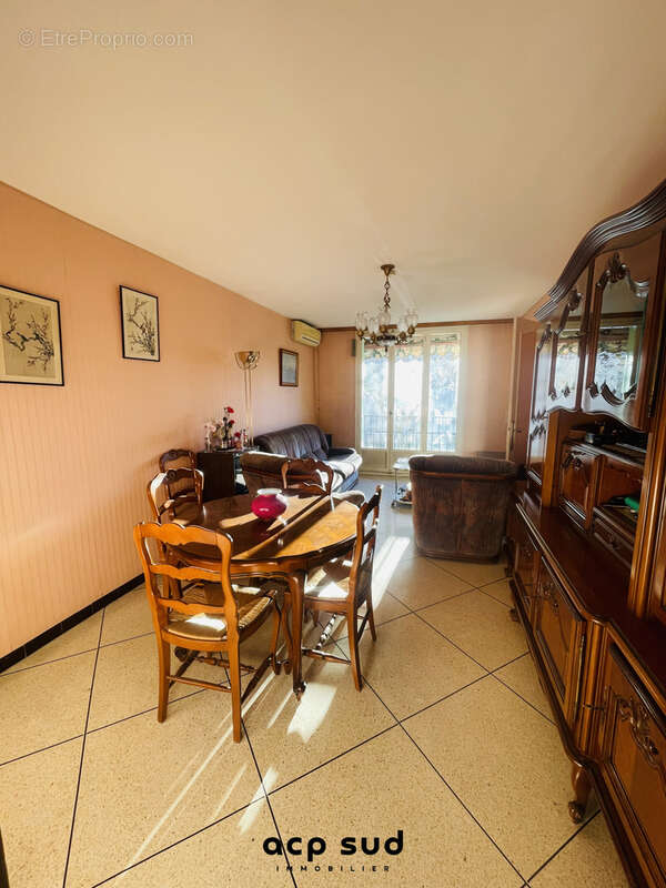 Appartement à MARSEILLE-10E