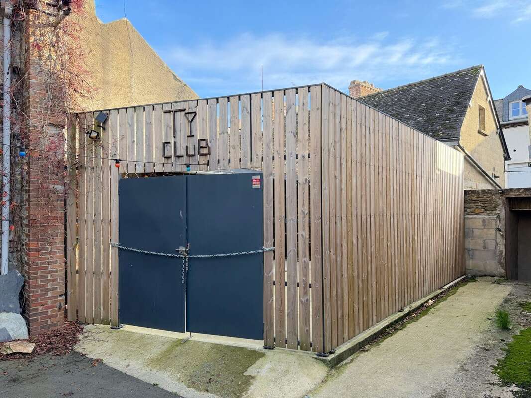 Commerce à BAIN-DE-BRETAGNE