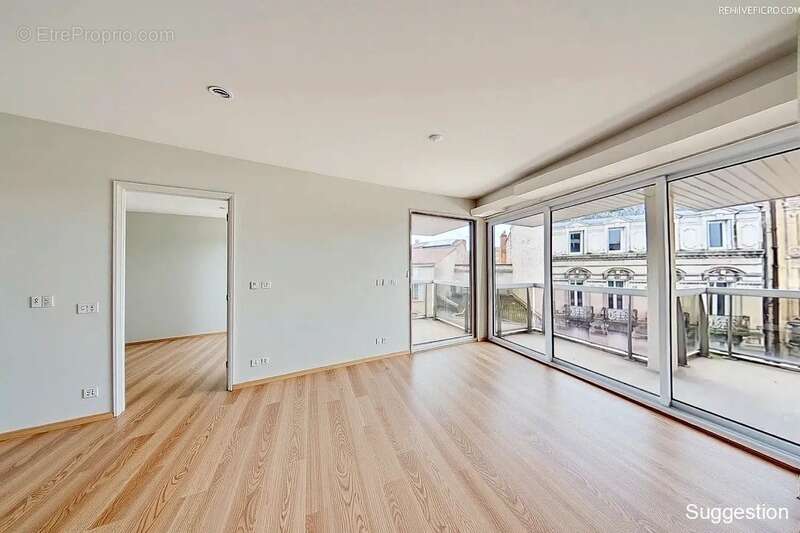 Appartement à vendre 3 pièces -91 M2 - Hypercentre AGEN (47)-3 ième étage avec ascenseur-Balcons - photo 19