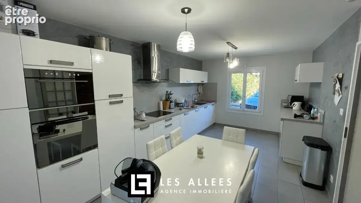 Maison 8 pièces 170 m² à vendre à Chamaret (26230) - photo 5