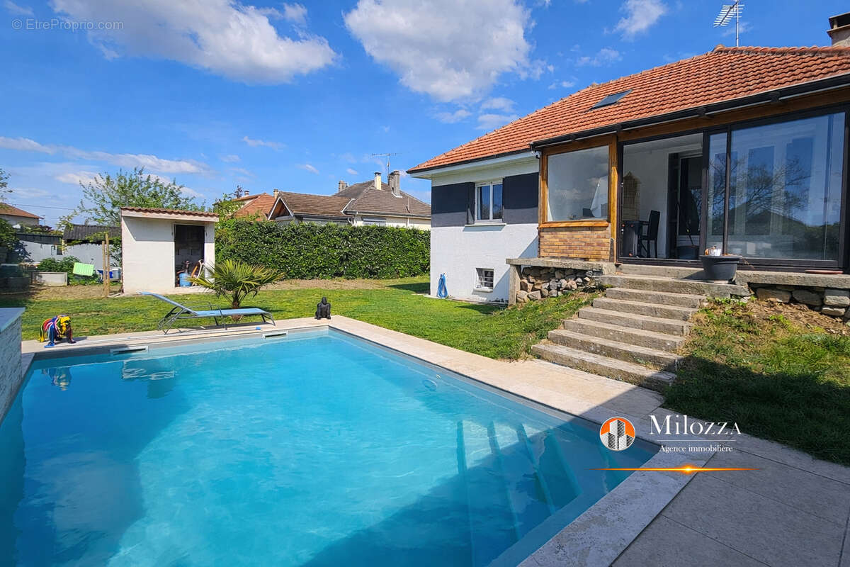 Maison à LA VERPILLIERE