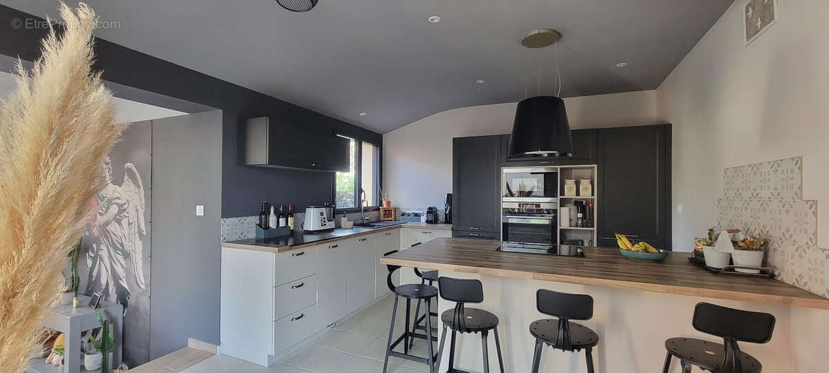 Maison à BRISSAC-QUINCE