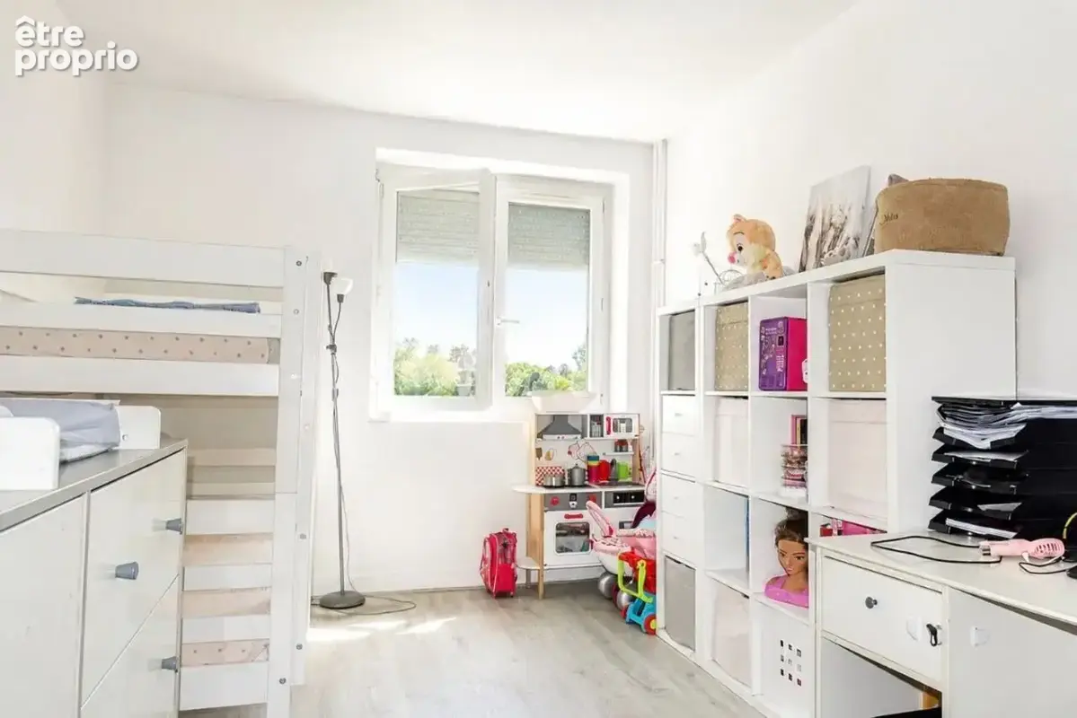 Appartement 70 m² à Creteil  - photo 4