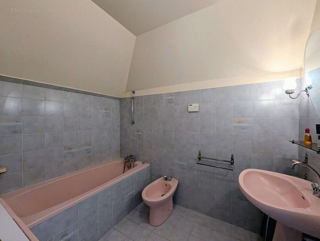 Maison à LE PLESSIS-ROBINSON