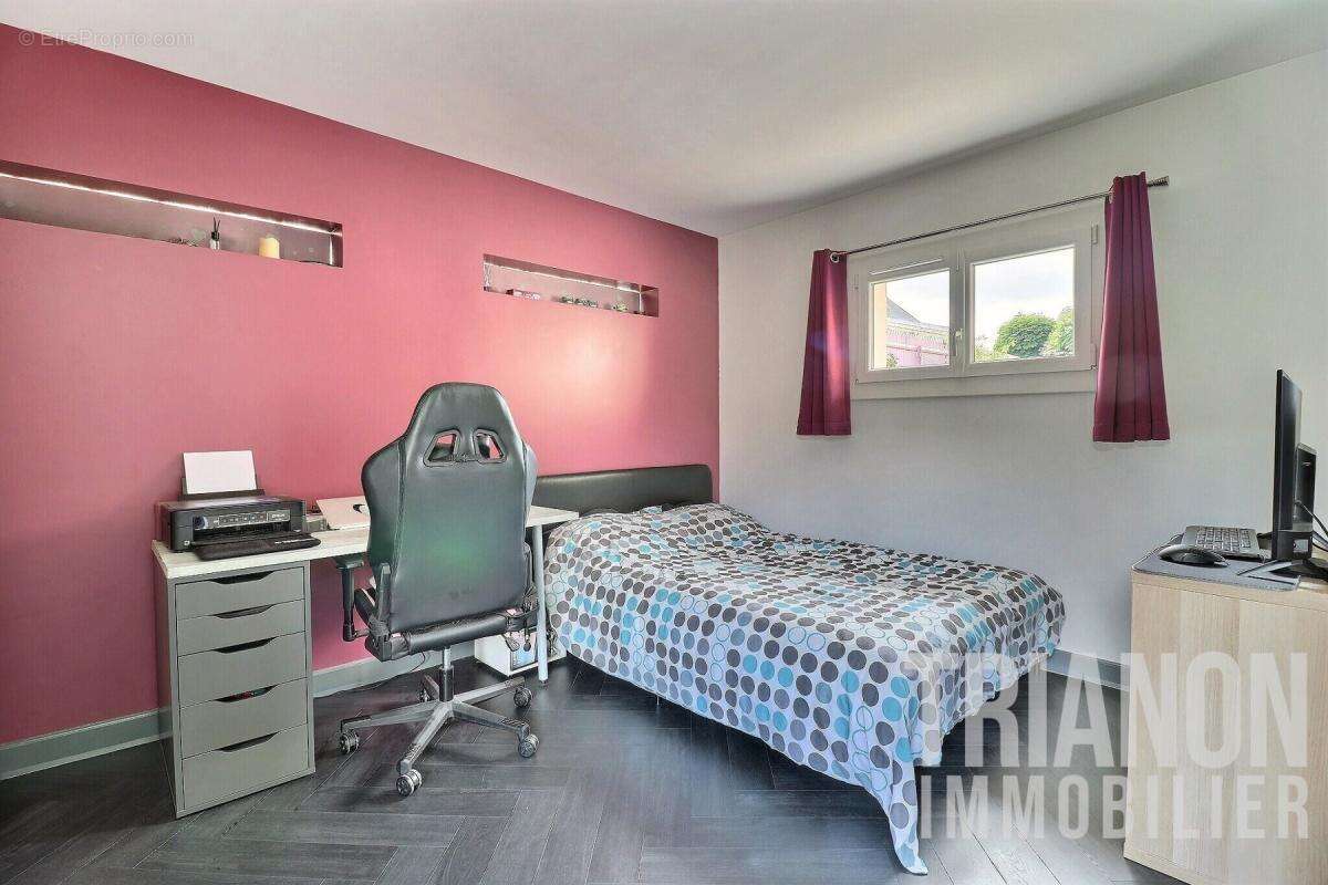 Maison à LES ALLUETS-LE-ROI