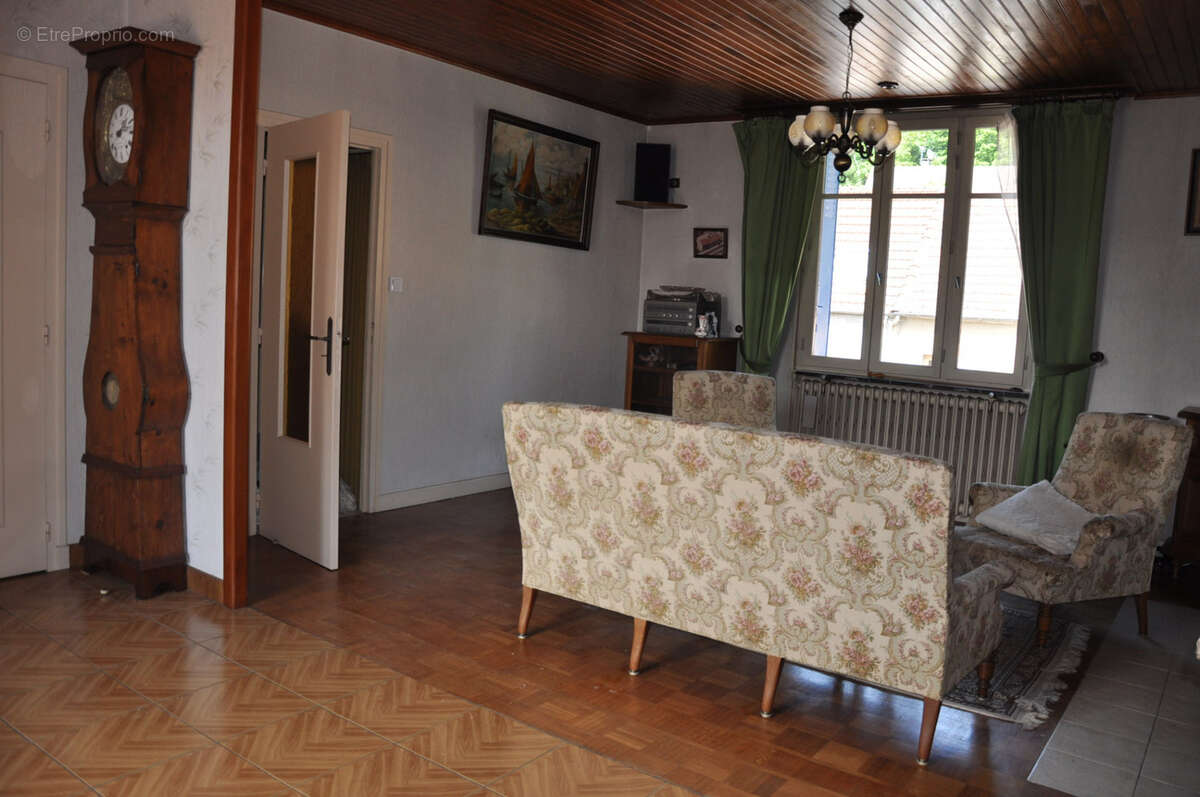 Maison à LAPALISSE