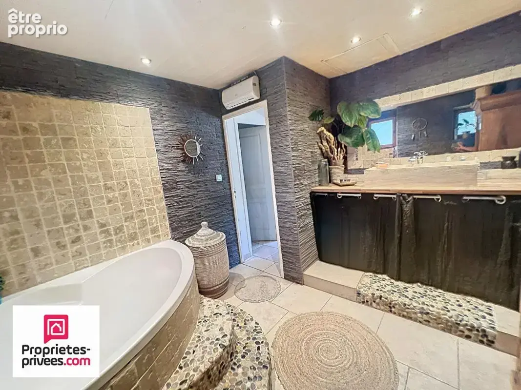Rians villa T 3/4  sur 2512 m²  en campagne sans voisins - photo 13