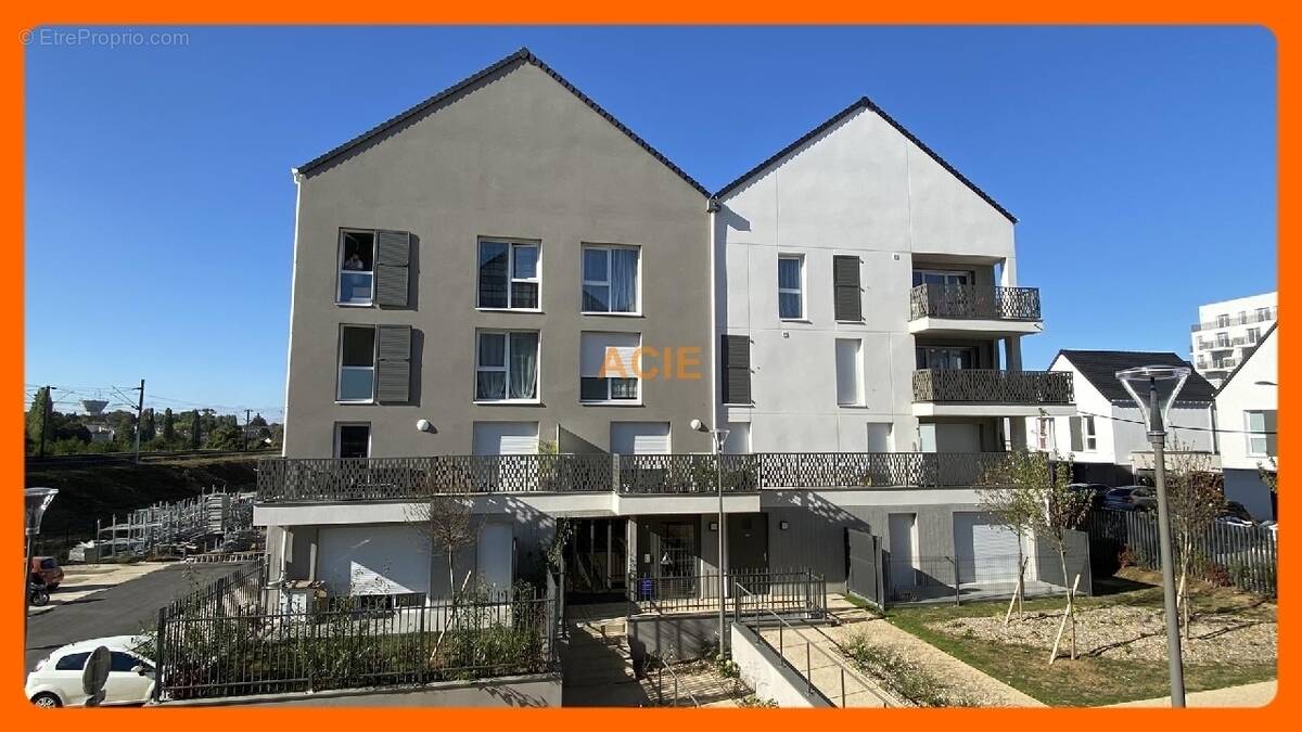 Appartement à LOUVRES