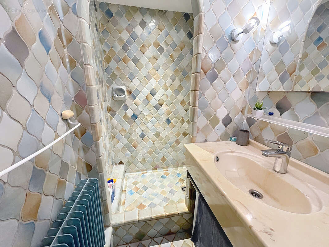 À VENDRE   Villa de charme avec vue mer, piscine chauffée et 6 chambres - photo 18