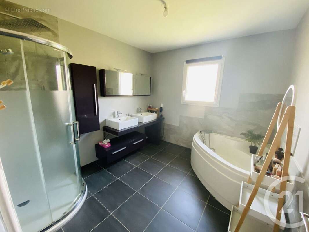 Maison à SAINT-GERMAIN-DU-BOIS