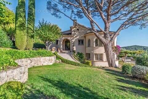 Maison à MOUGINS