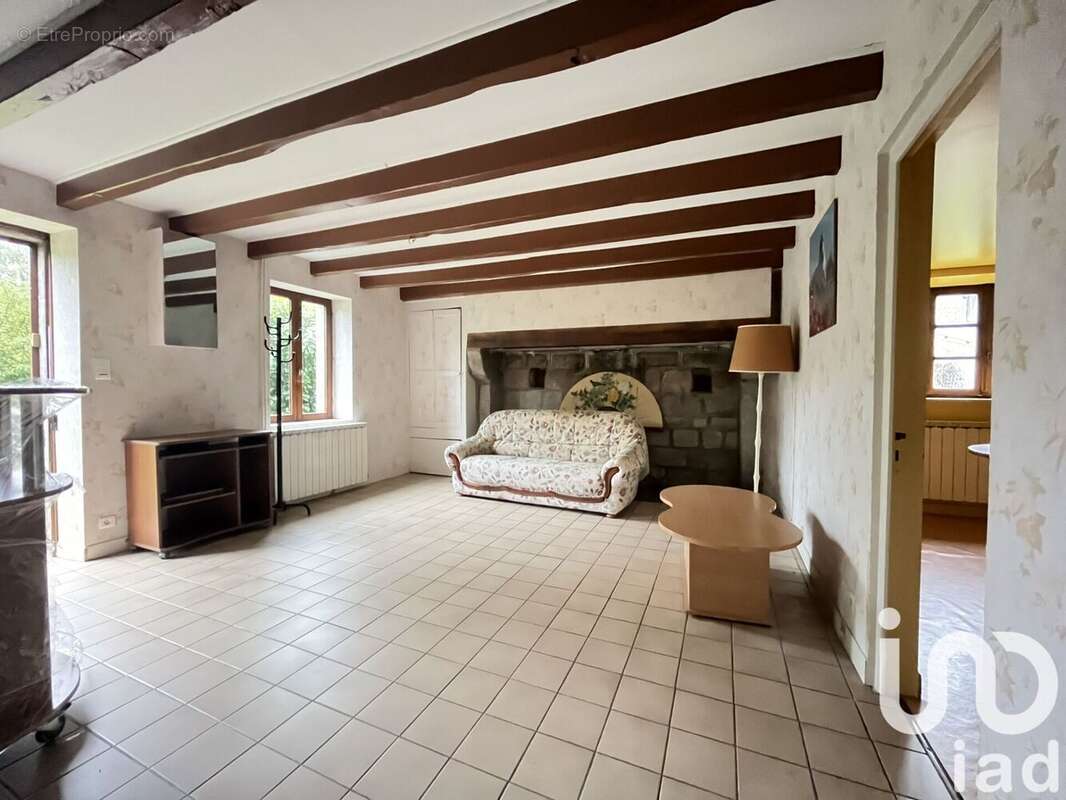 Maison 90 m² à Magnat-L'etrange  - photo 2
