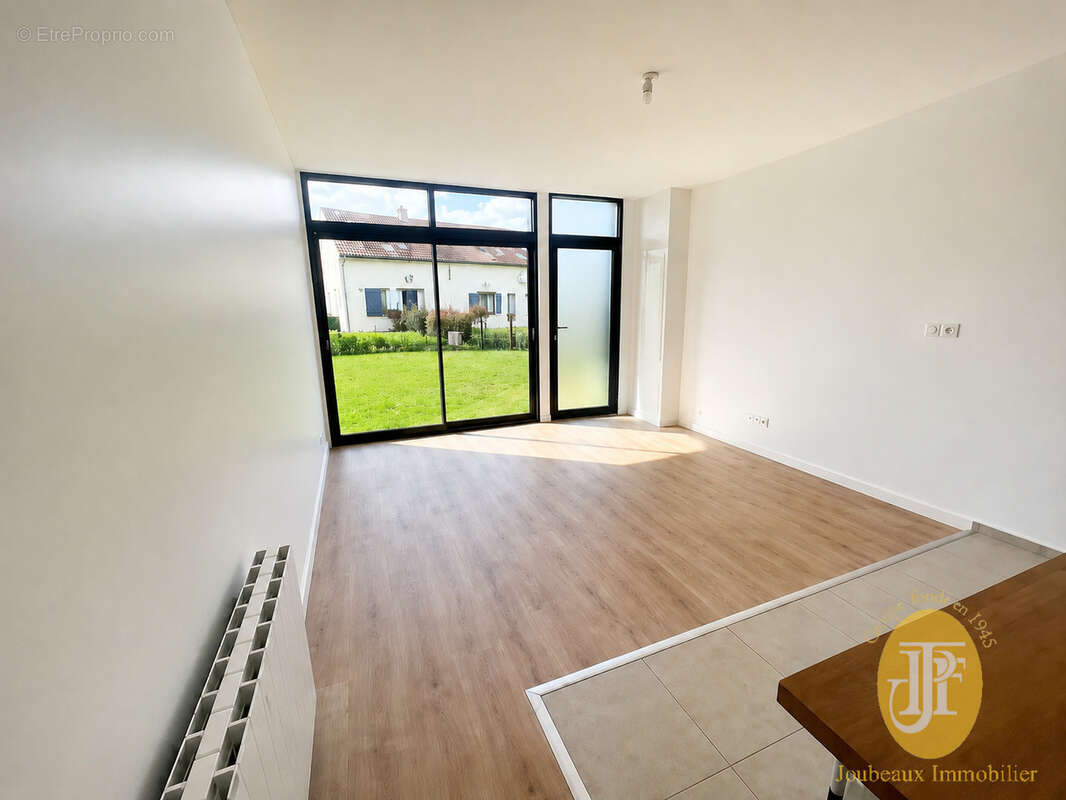 Appartement 37 m² à Vernon  - photo 2