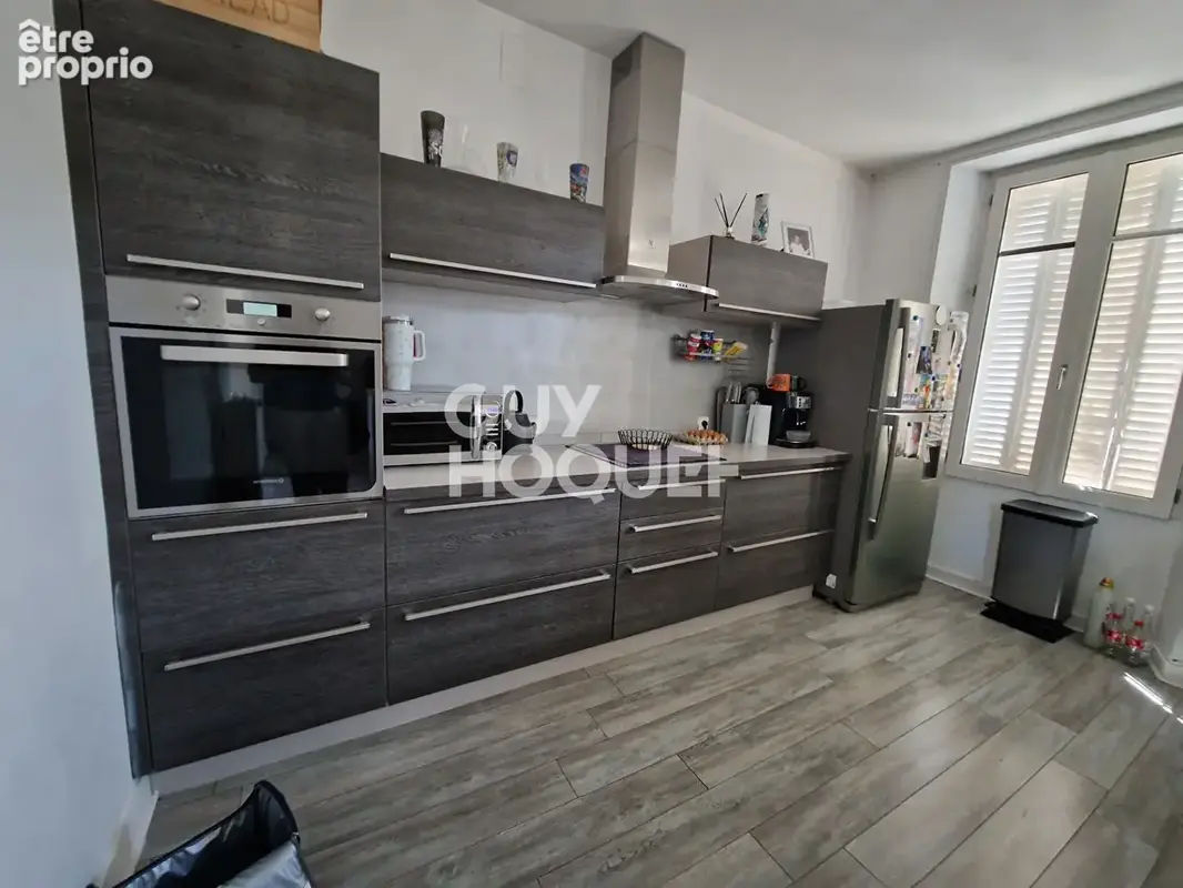Centre ville Chateau Gontier - Immeuble 125 m² - photo 3