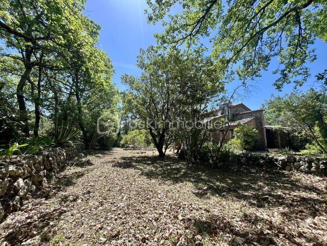 Charme, calme, intimité, à deux pas du village –  T3 de 137 m2 + T2 de 32 m2 – St Paul En Forêt (Var) - photo 18