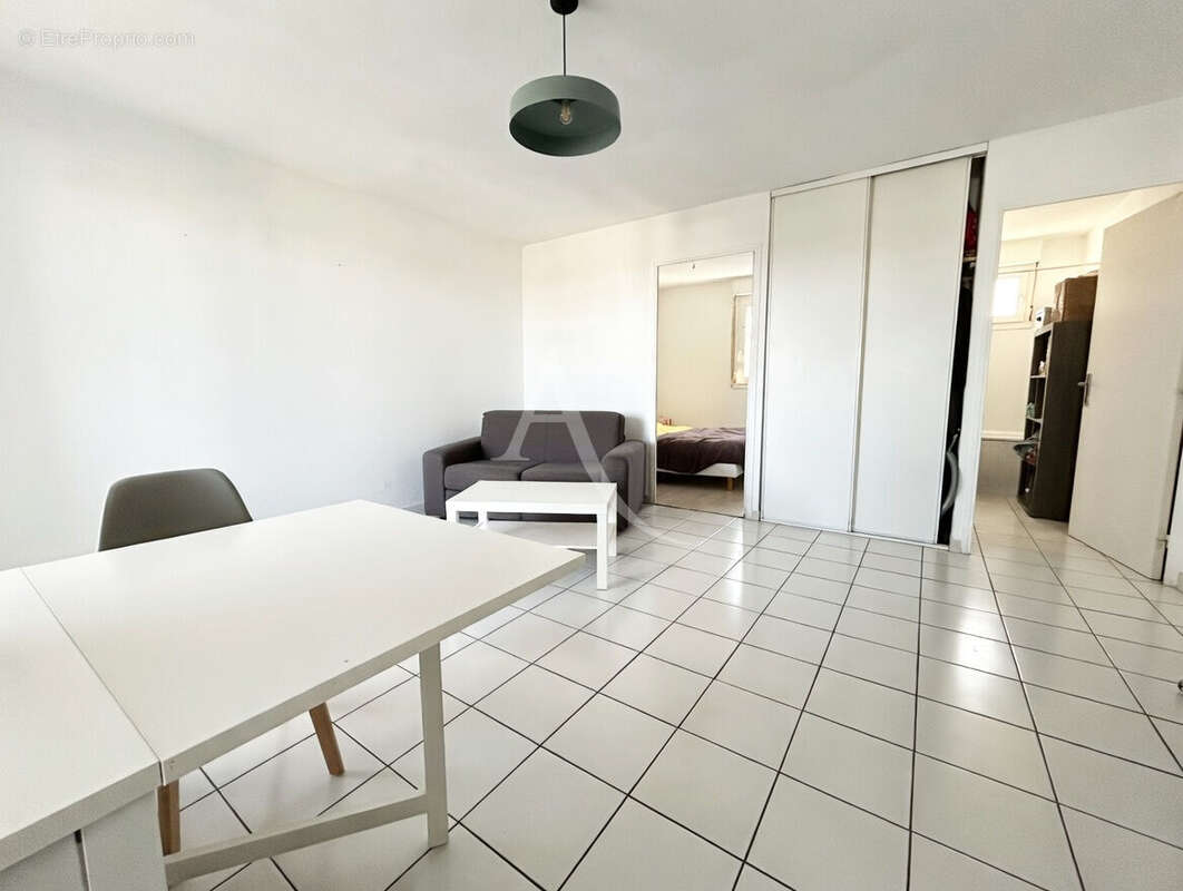 Appartement à GRABELS