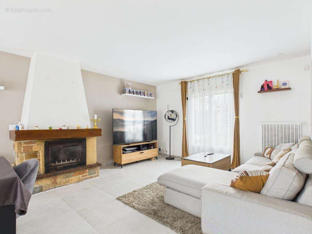 Maison à BRUYERES-SUR-OISE