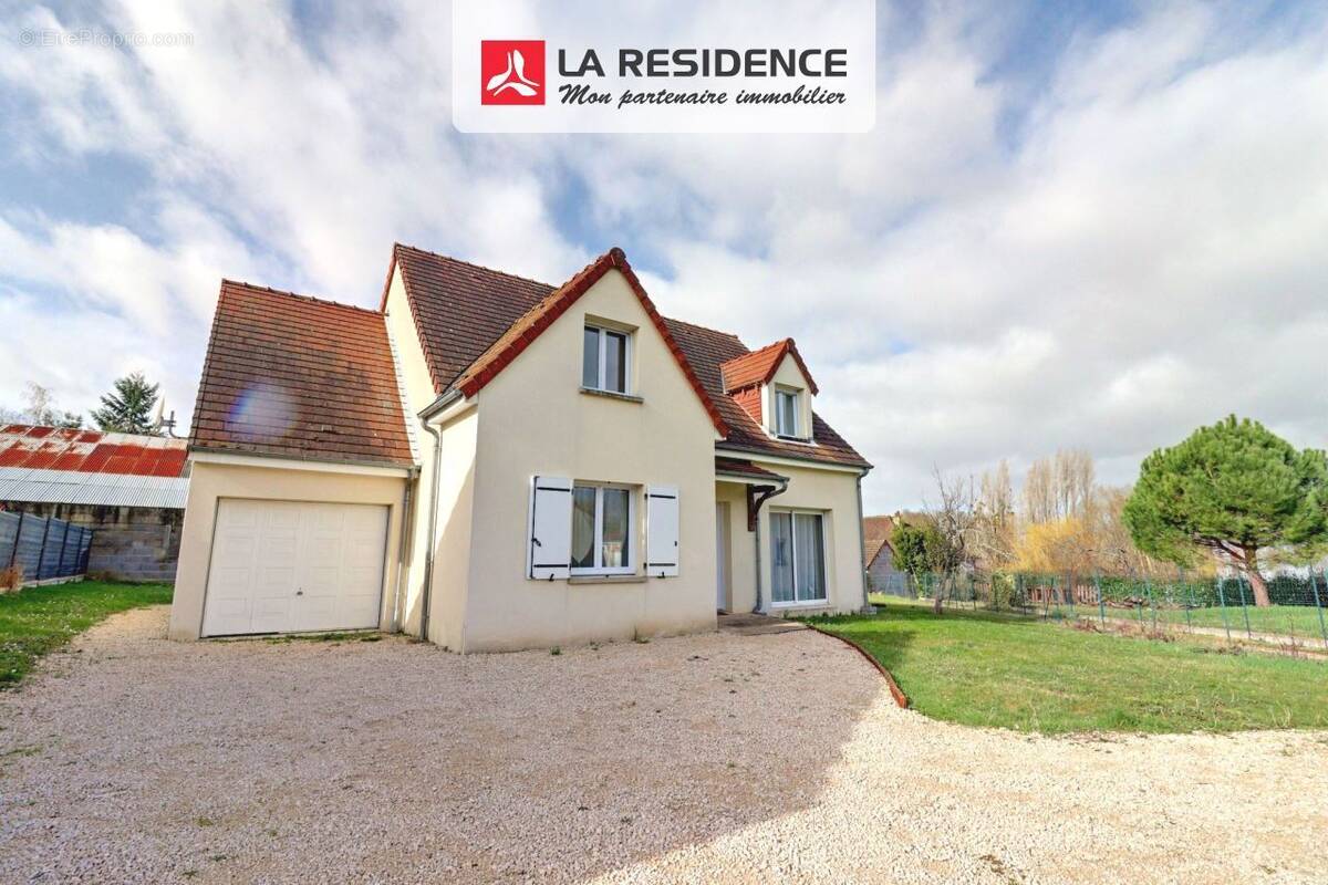 Maison à HUISSEAU-SUR-COSSON