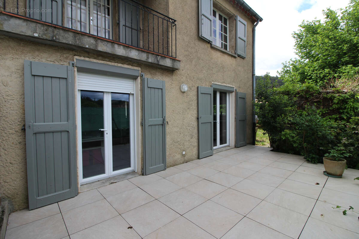 Maison à COUIZA