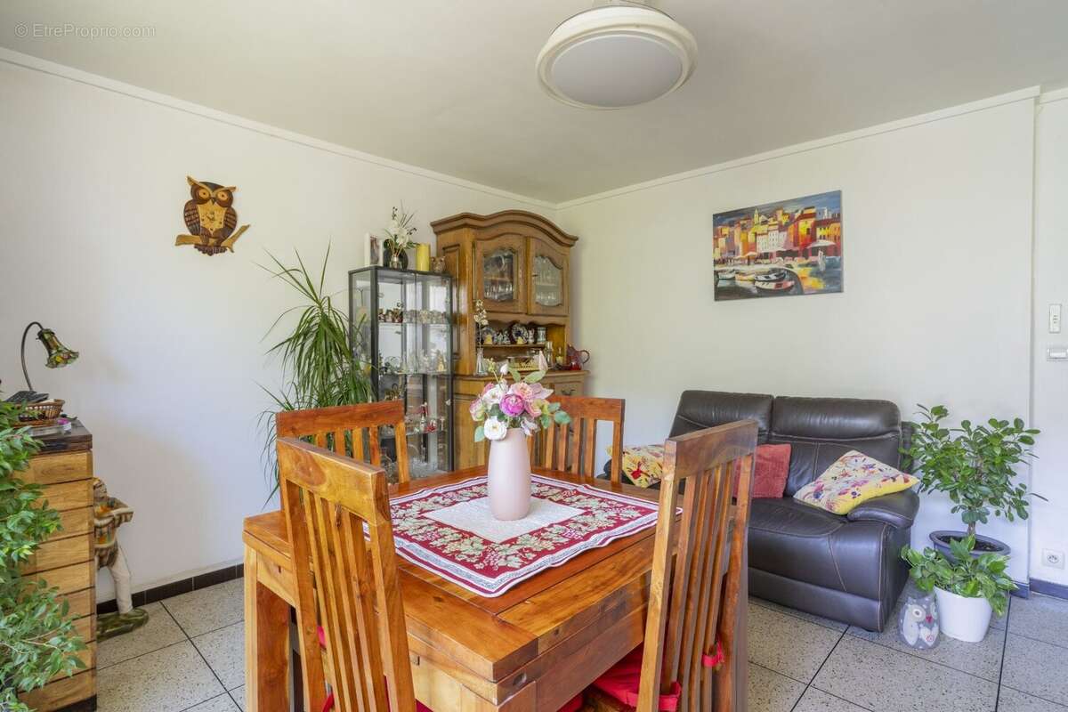 Appartement à MARSEILLE-12E