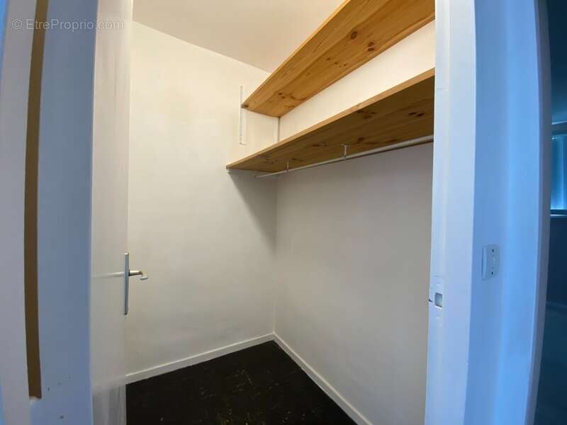 Appartement à SAINT-CYR-SUR-LOIRE