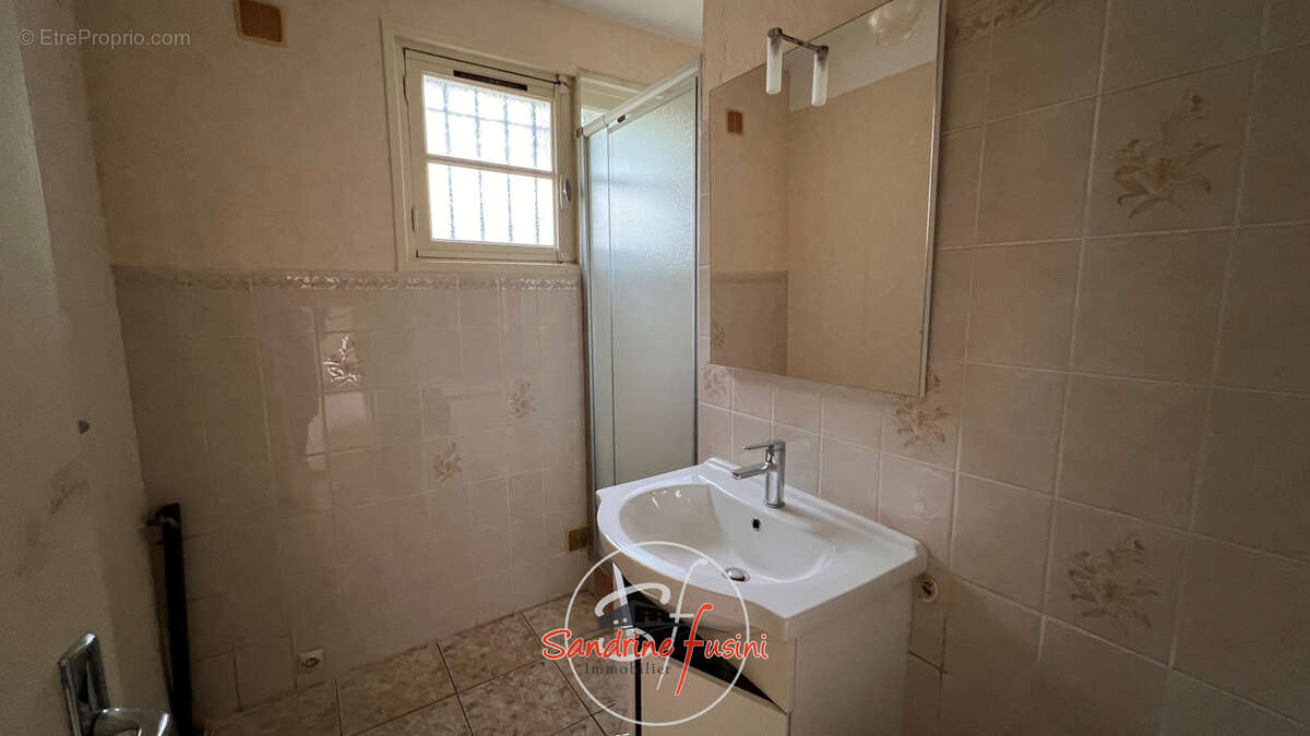 Maison à SAINT-JEANNET