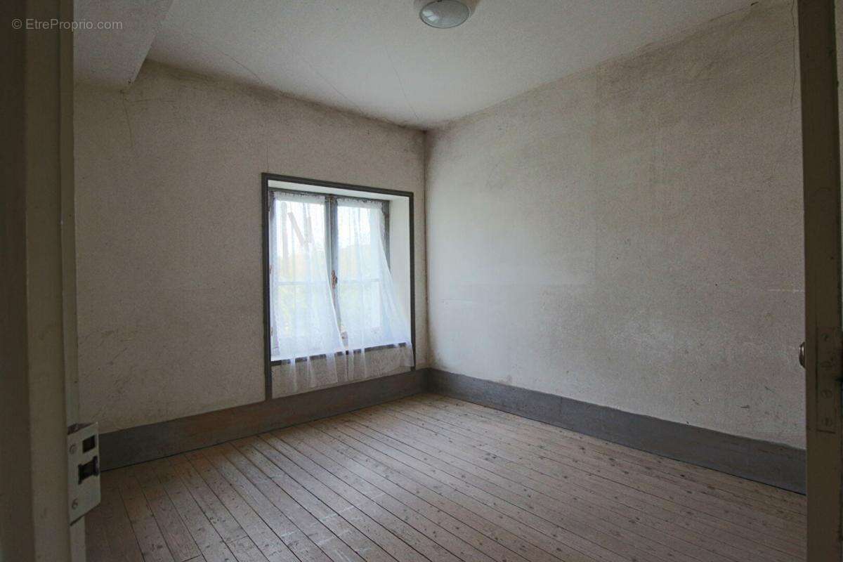 Maison à PIERREFONDS