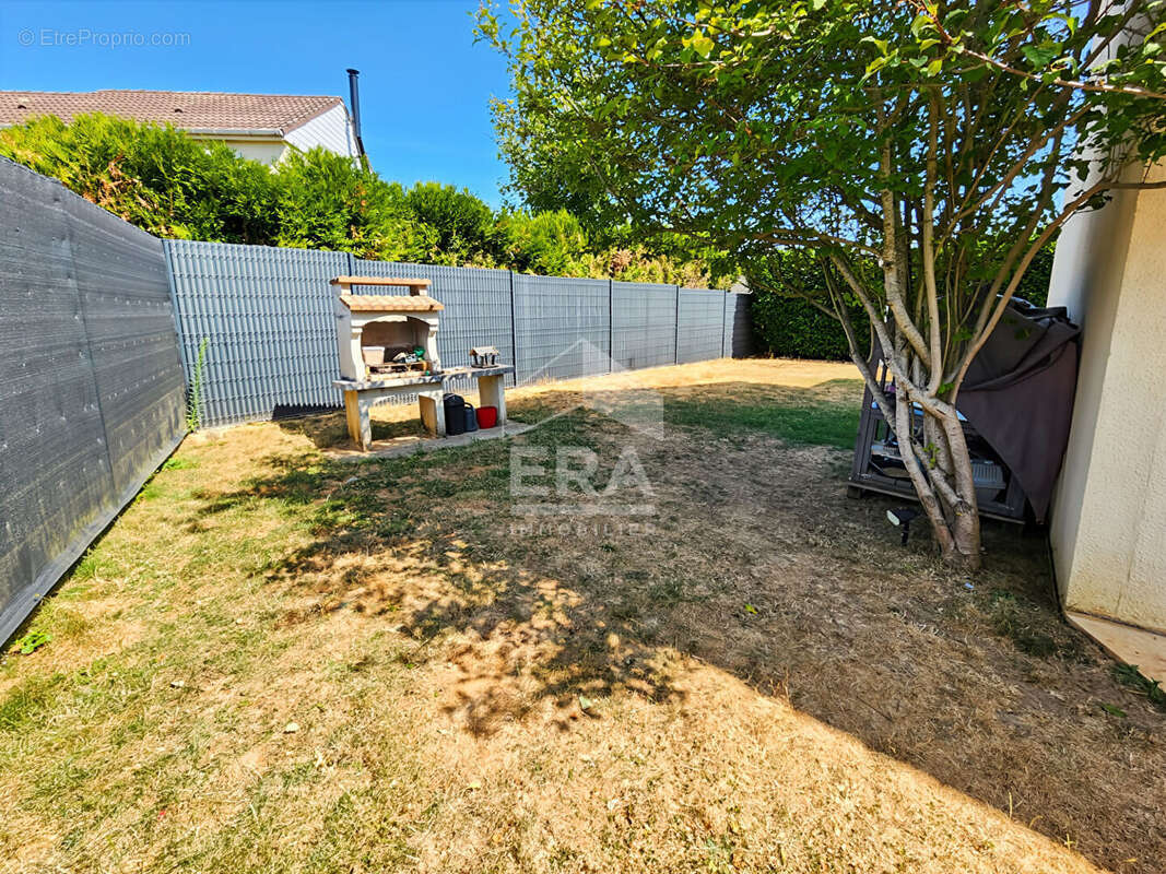 Maison Savigny Le Temple 5 pièce(s) 102.5 m2 - photo 15