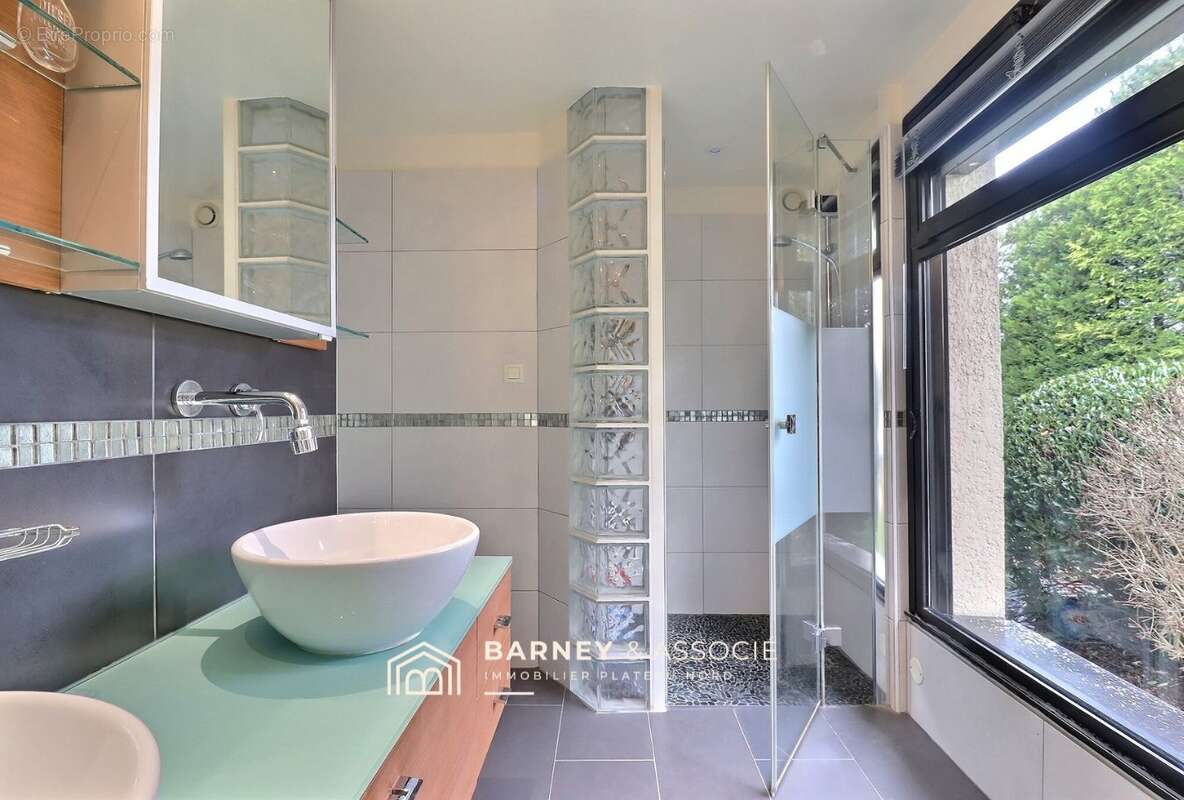 Maison à MONT-SAINT-AIGNAN