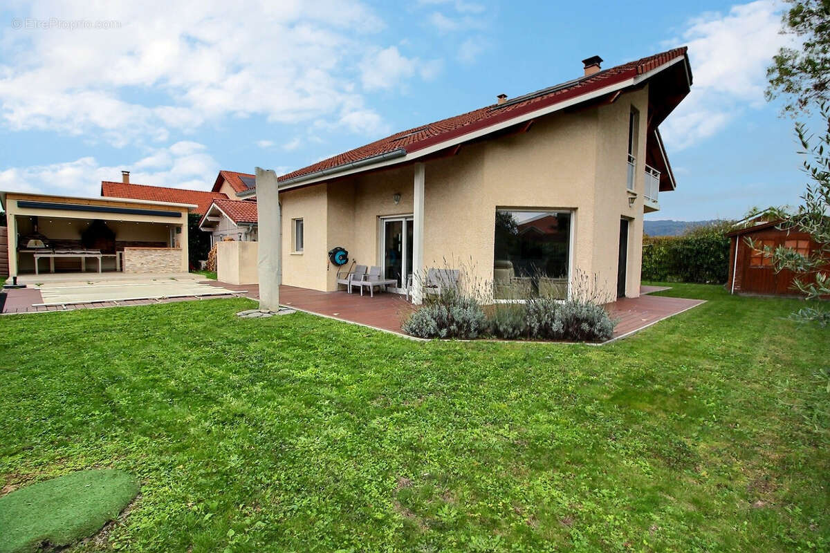 Maison à DOUVAINE